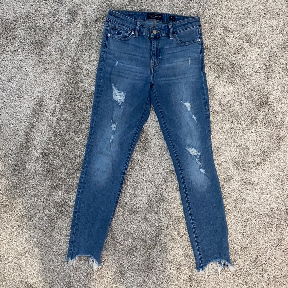 Lucky brand distress skinny jeans
